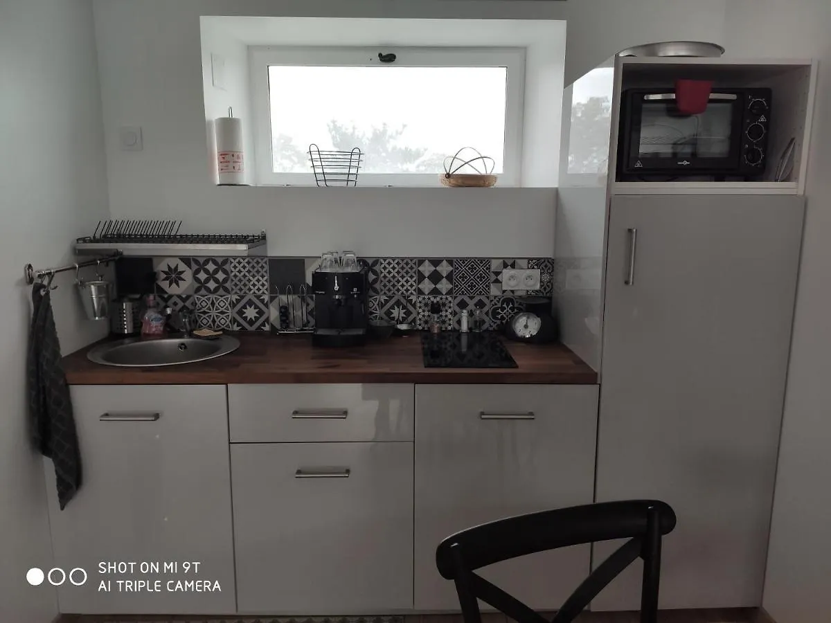 Appartement Le studio Bréhand France